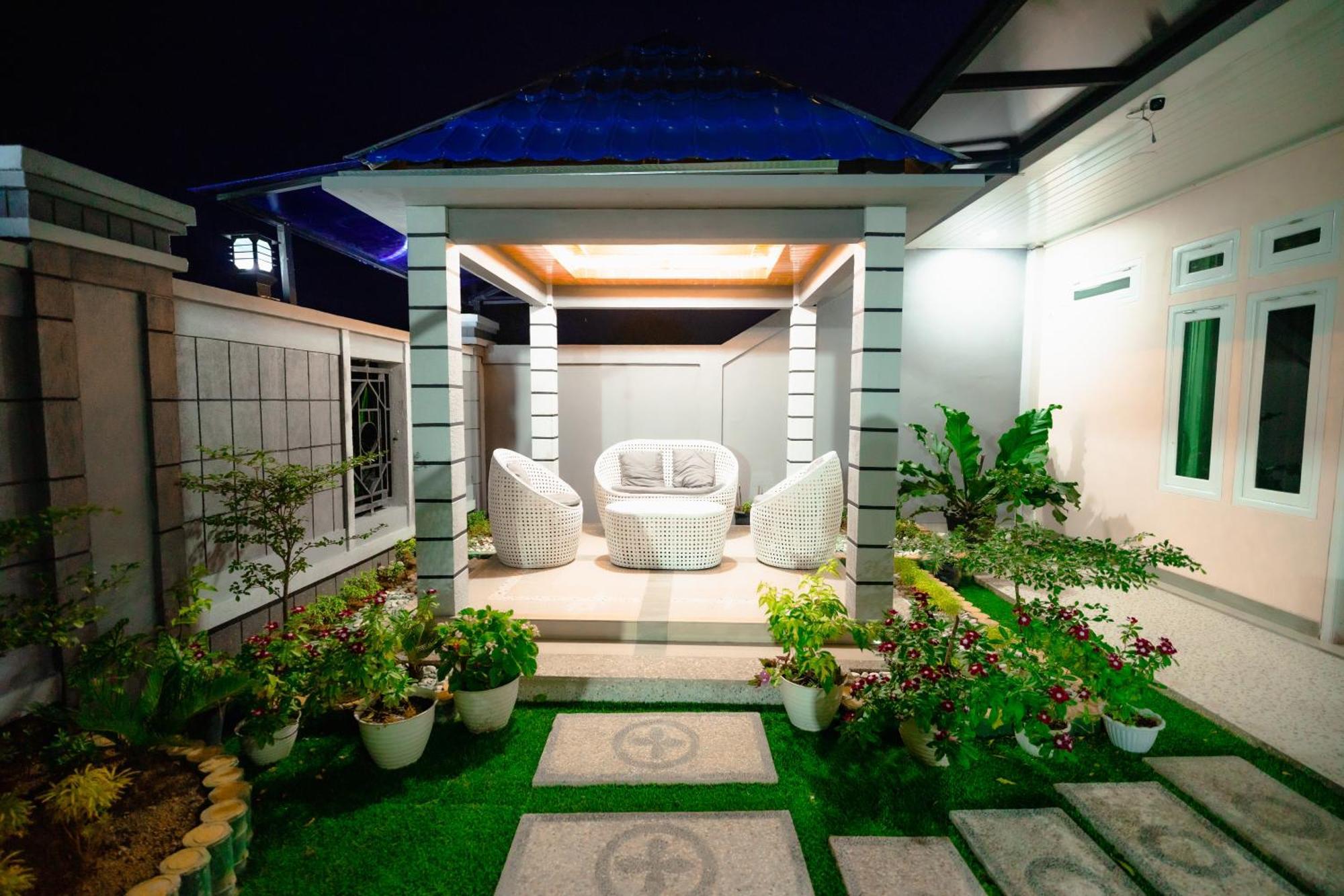 La Geiro Villa Labuan Bajo Exterior foto