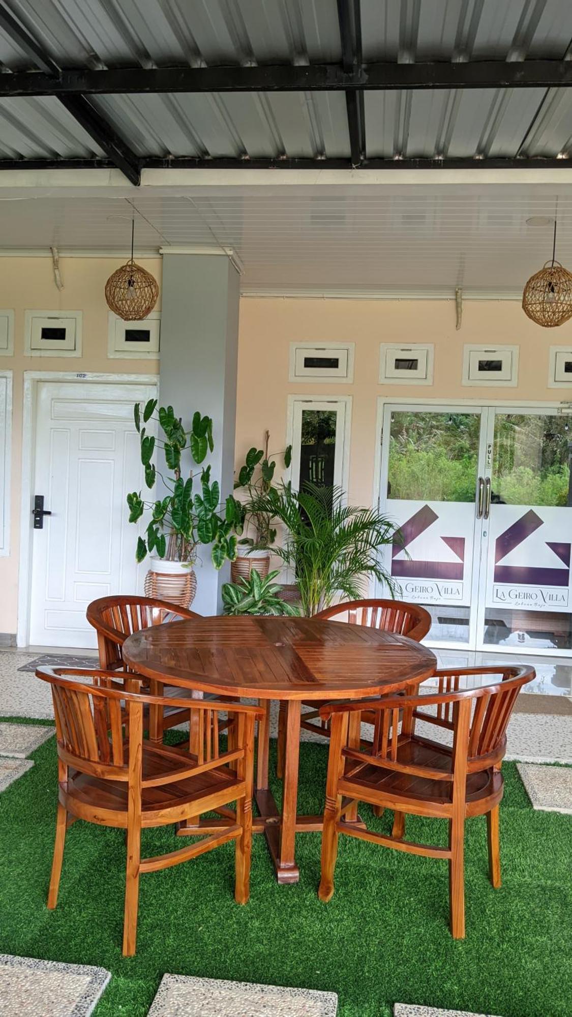 La Geiro Villa Labuan Bajo Exterior foto